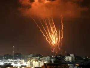 سرايا القدس تقصف "تل أبيب"