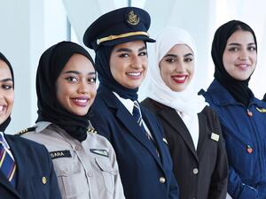 مجموعة الإمارات تسلط الضوء على مساهمة المرأة الإماراتية في الطيران والسفر