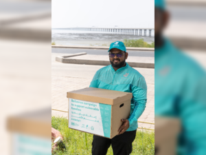 Deliveroo Launches “Full Life” Campaign in Partnership with the Social Work Society and Food Box