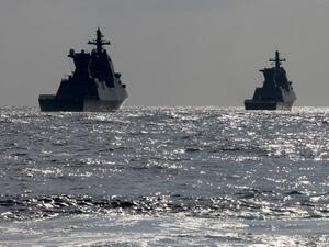 سفنيتان حربيتان اسرائيليتان