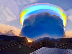 غيوم بألوان قوس قزح تظهر في سماء الصين