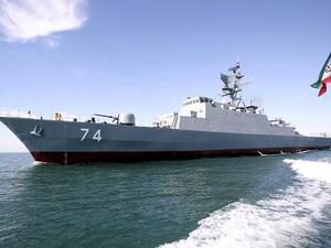 سفينة حربية إيرانية