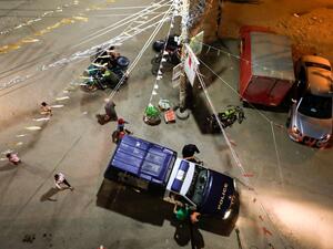 مريض نفسي يطعن فتاة في الشارع العام بالأردن