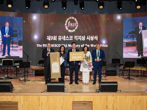 AUC’s Rare Books and Special Collections Library Accepts 2022 UNESCO/JIKJI Memory of the World Prize in South Korea