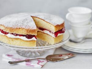 وصفة كعكة الملكة فيكتوريا الاسفنجية