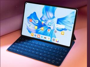 يعد جهاز HUAWEI MatePad Pro الجهاز اللوحي المثالي الاحترافي والأنيق متعدد الإمكانيات والمثالي لموسم العودة إلى المدرسة والترفيه وجميع أفراد الأسرة