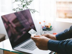 الإمارات تطلق أول منصة رقمية للخصم المباشر لتحصيل المدفوعات الشهرية 