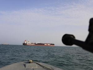 ايران تحتجز سفينة محملة بوقود مهرب في الخليج