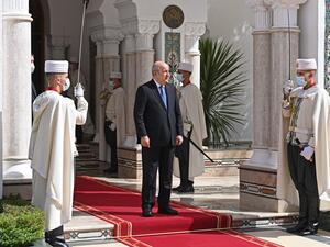 وقع 14 فصيلا فلسطينيا، على "إعلان الجزائر" بمشاركة 70 سفيرا من سفراء الدول دائمة العضوية في الأمم المتحدة