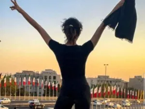خامنئي "أقول بوضوح إن أعمال الشغب هذه والاضطرابات تم التخطيط لها من قبل الولايات المتحدة وإسرائيل