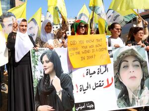 طائرات حربية ايرانية نقلت معدات واسلحة وجنود الى المناطق المحاذية للاراضي العراقية 