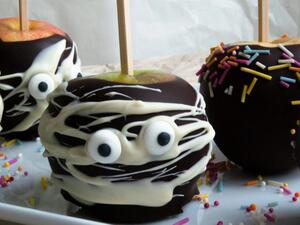 وصفات للهالوين: تفاح بالشوكولاتة