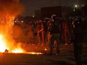 مواجهات بين المتظاهرين ورجال الأمن في البصرة
