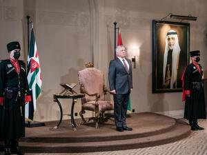 الوزراء يؤدون اليمين الدستورية أمام العاهل الأردني الملك عبد الله الثاني