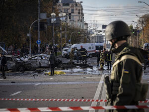 روسيا تقصف كييف ردًا على تفجير جسر القرم