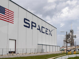 Elon Musk's SpaceX Heads off for ISS
