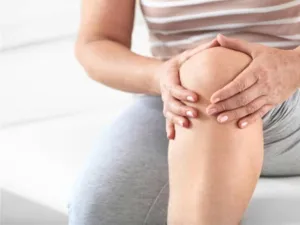علاج ألم في الركبة عند ثنيها وفردها