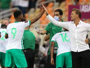 السعودية تتفوق على آيسلندا (المصدر: أ ف ب)