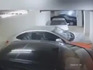 انفجار بطارية سيارة في عمان