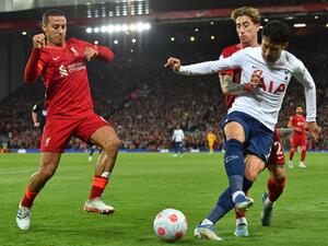 الموعد والقناة الناقلة لمباراة ليفربول وتوتنهام في الدوري الإنجليزي