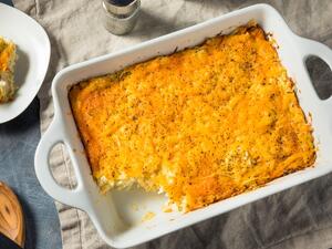 طاجن البطاطا بالبيض والسجق