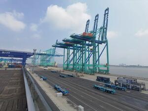 Huawei and Tianjin Port jointly built a driverless, zero-carbon “vehicle-cloud synergy” horizontal transportation solution