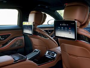 The Mercedes-Benz S-Class: A Quiet and Luxurious Driving Experience 