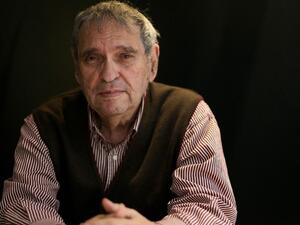 رافايل كاديناس يفوز بجائزة ثرفانتيس للآداب