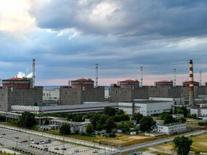  القوات الاوكرانية وجهت الي 12 ضربة على المحطة ومحيطها ، واصفا العملية بـ"الضربة الهائلة".