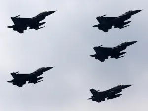 مقاتلات أمريكية من طراز  "F-16" (أ ف ب)