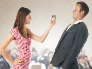 6 سمات للأشخاص الذين يتهربون من الزواج
