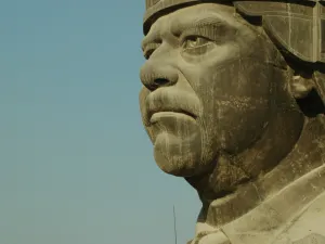 uf]hggi dhsv sfuh,d لاجئ سياسي غادر العراق وهو ابن 8 سنوات