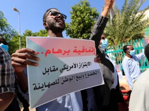 تظاهرات في السودان ضد التطبيع مع اسرائيل