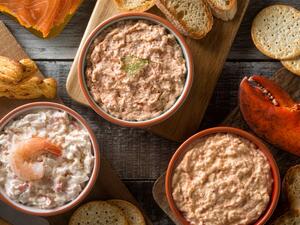 مقبلات كأس العالم غموس الجمبري مع الجبن الكريمي