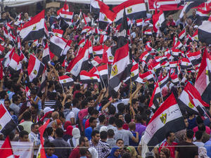  انقرة قد استجابت لطلب مصر باغلاق محطات فضائية ومؤسسات تابعة للاخوان المسلمين 