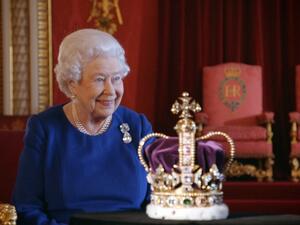 نقل تاج سانت إدوارد استعدادا لتتويج الملك تشارلز الثالث