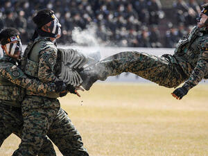  رئيس كوريا الجنوبية، يون سوك يول، قد اقر بوجود نقص في تدريب وجهوزية الجيش الكوري الجنوبي