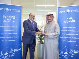 ADIB receives the e-Marketplace Champion Award from blockchain-powered e-Marketplace TradeAssets