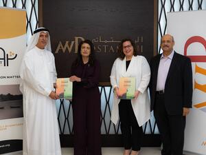 التغير المناخي والشركات العائلية: منتدى ثروات للشركات العائلية ومجموعة عبدالواحد الرستماني ينشران تقريراً عن دور الشركات العائلية في مواجهة التغير المناخي