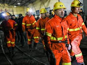 عمال منجم في الصين