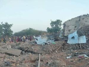 من موقع الانفجار وسط الصومال