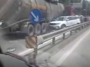 الحادث المروري في محافظة نانتشانغ - لقطة شاشة