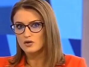  أعطت مقدّمة البرنامج الكلمة للوزير، الا انه اجاب بصوت شخير مرتفع