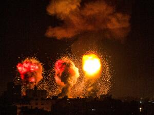 استشهد في العدوان 200 فلسطيني مقابل مصرع 13 إسرائيليا فقط.