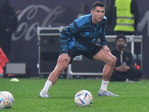 Cristiano Ronaldo takes part in a team training session after his unveiling at the Mrsool Park Stadium in the Saudi capital Riyadh on January 3, 2023. (Photo by AFP)