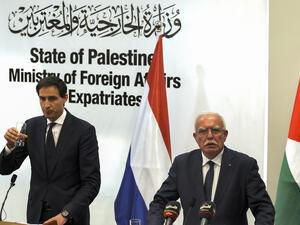 Wopke Hoekstra (L) Riyad al Malki (R)