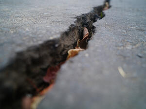  زلزال بقوة 5.9 درجة على مقياس ريختر ضرب مدينة خوي بمحافظة آذربيجان