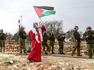 اقتطعت اسرائيل نحو  2 مليار شيكل ( نحو 600 مليون دولار) من أموال السلطة الفلسطينية