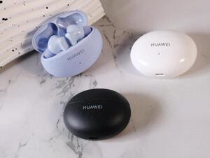 سماعات HUAWEI FreeBuds 5i متوفرة الآن في الكويت