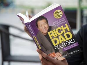 غلاف كتاب الأب الغني والأب الفقير